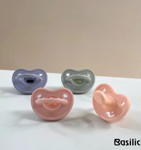 ∥Basilic貝喜力克∥ 全矽膠拇指型安撫奶嘴